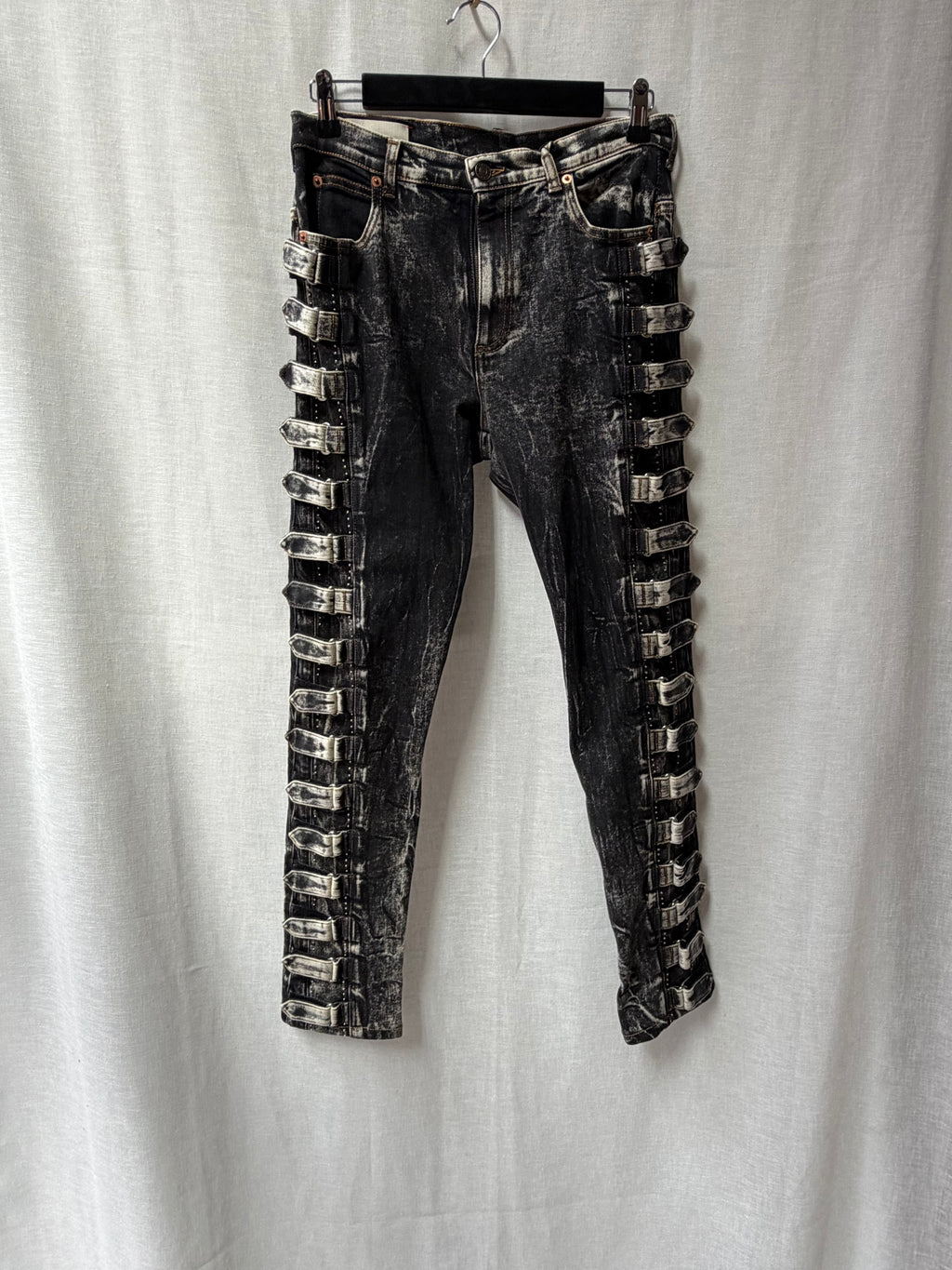 Gucci SS19 Runway Marble-Wash Buckle Skinny Jeans