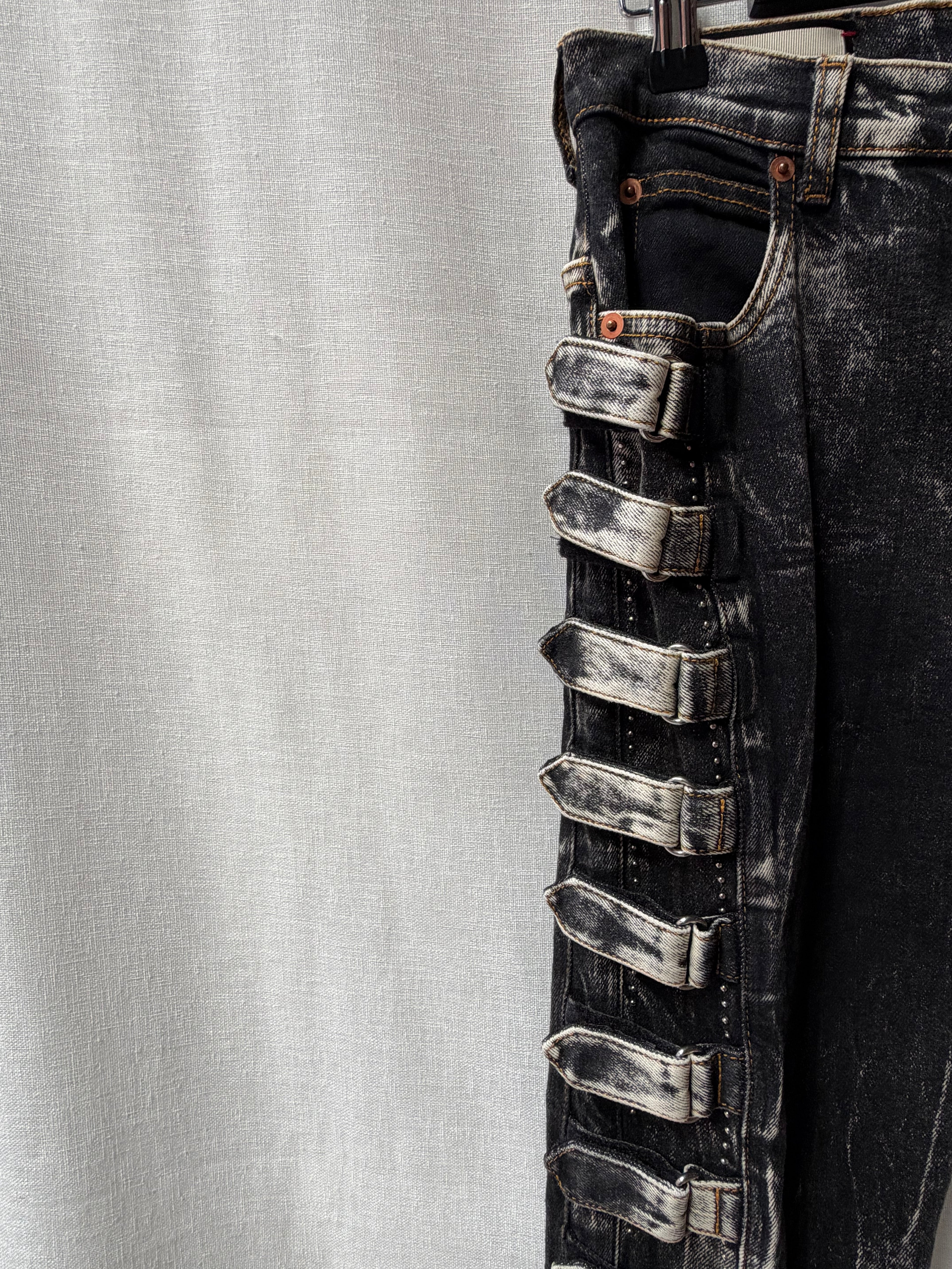 Gucci SS19 Runway Marble-Wash Buckle Skinny Jeans